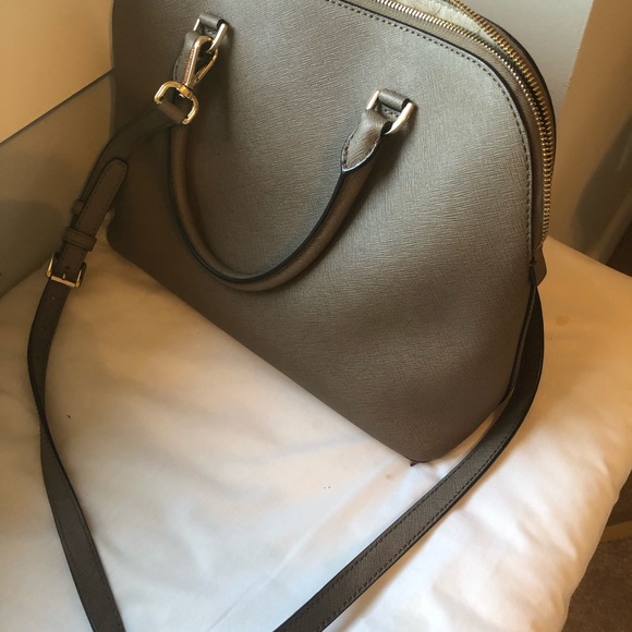 Michael Kor’s bag - Picture 4 of 4